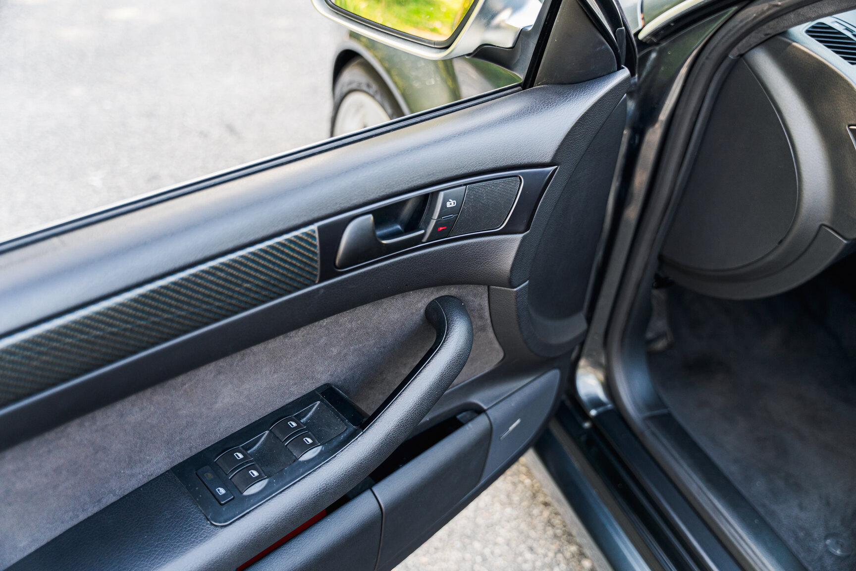 Interior image of 2003  Audi RS6 C5