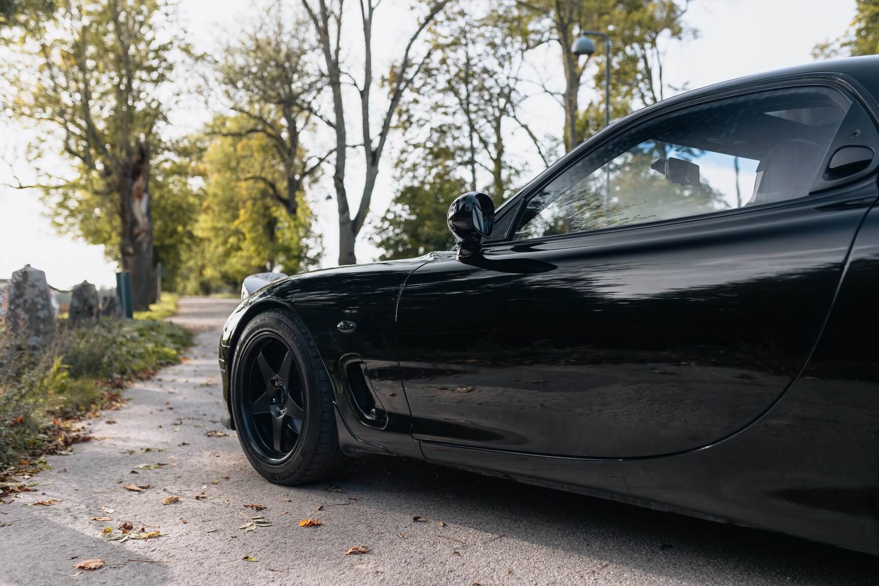 Exterior image of 1994 Mazda RX7 (48)