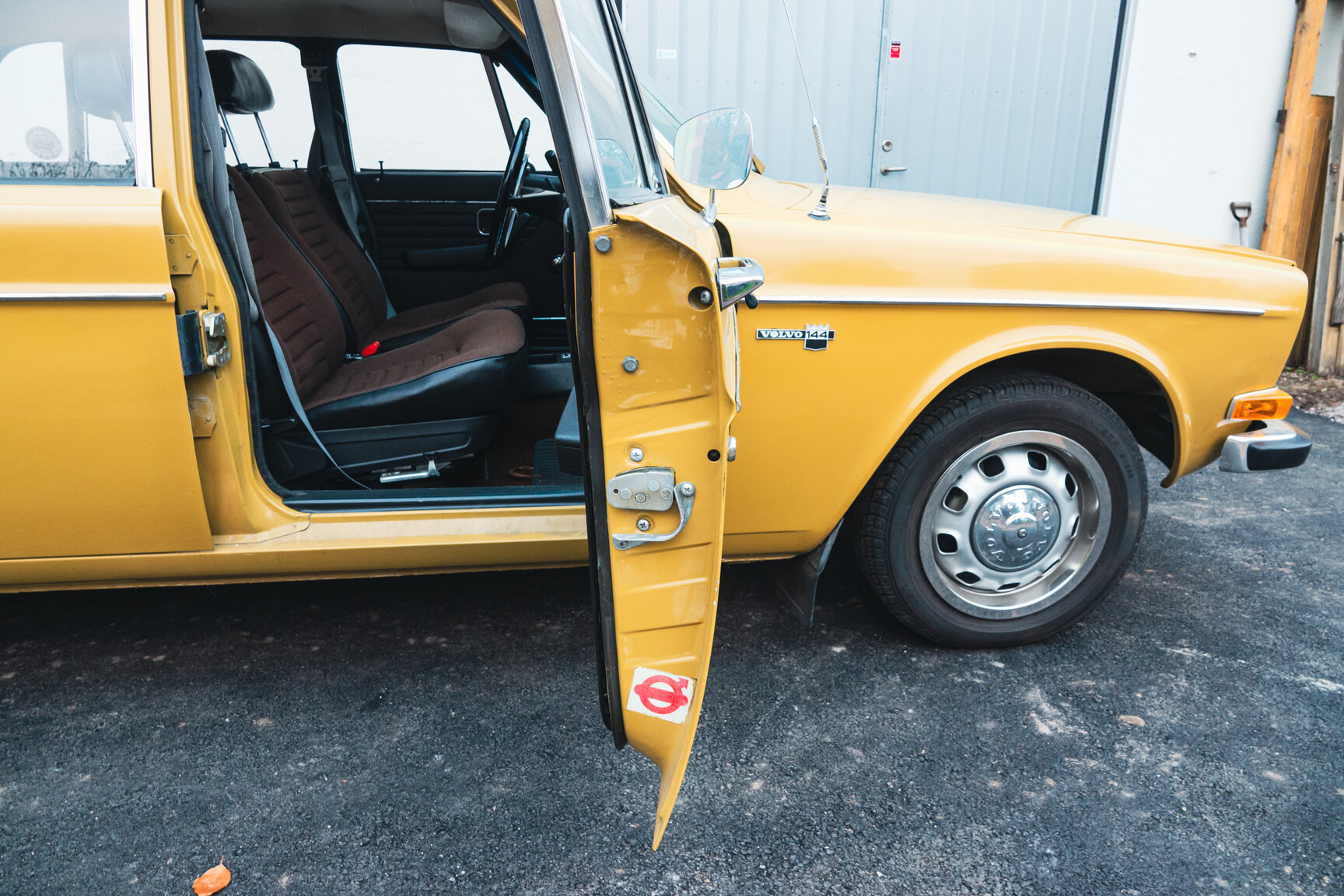 Innenraumfoto von 1971 Volvo 144 2.0 Automat