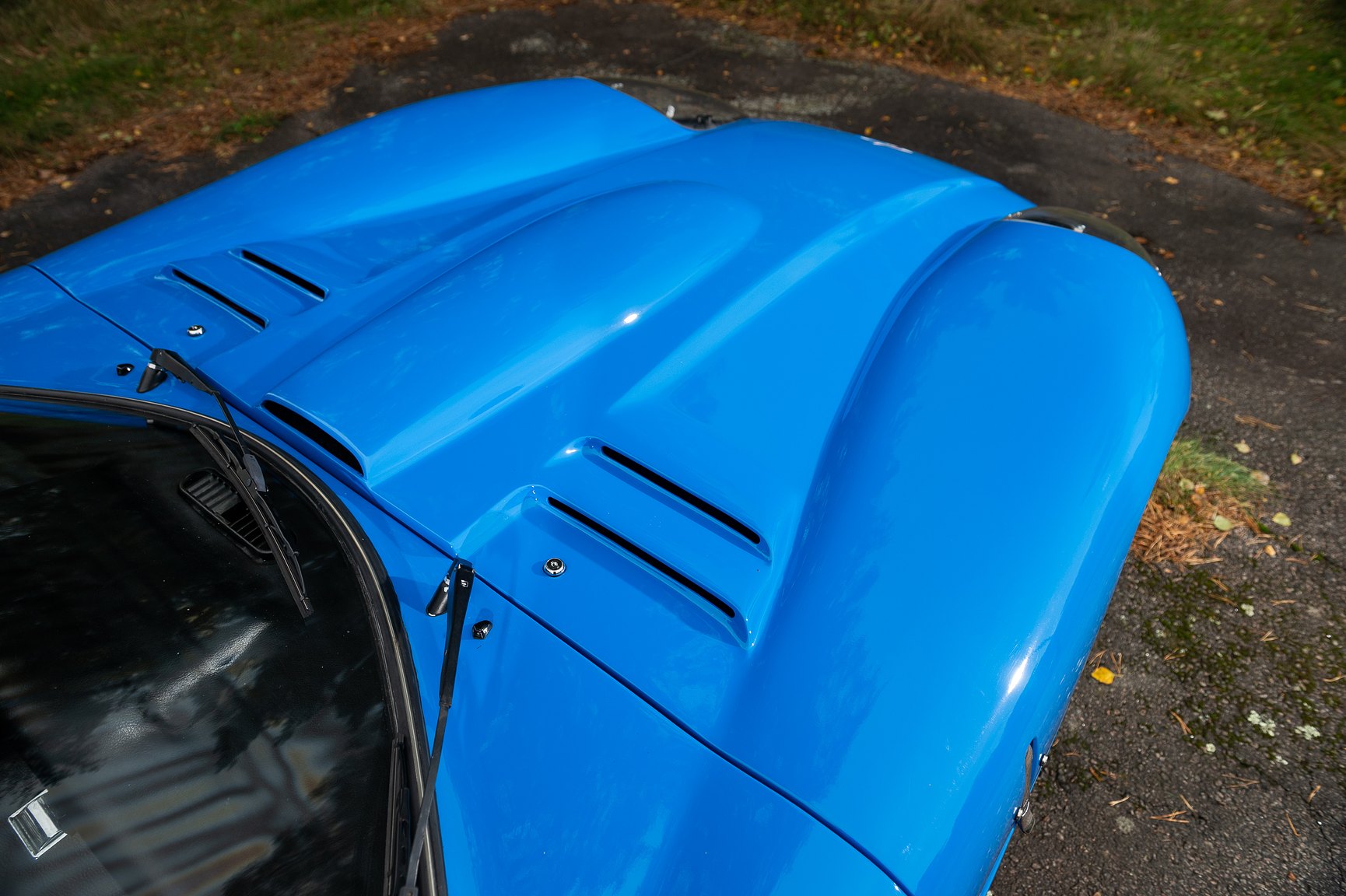 Exterior image of 1969 Marcos 3000 GT