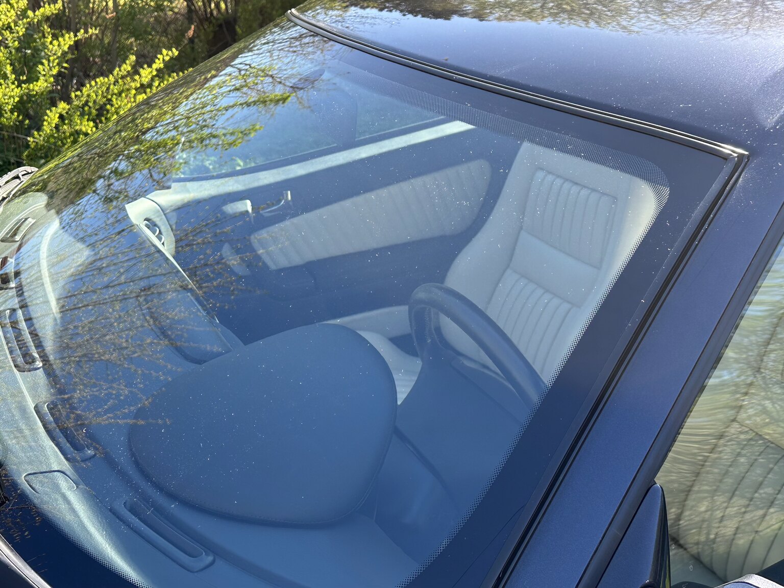 Exterior image of 1997 Alfa Romeo GTV 3.0