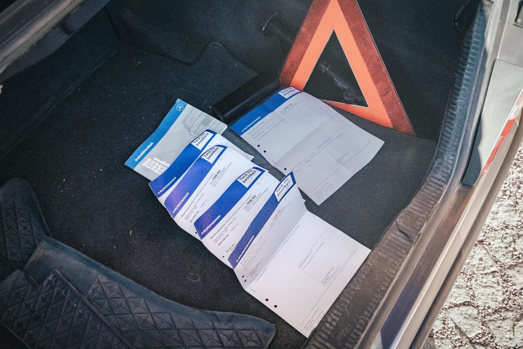 Dokumentation för 1991 Mercedes-Benz 300E-24 (1)