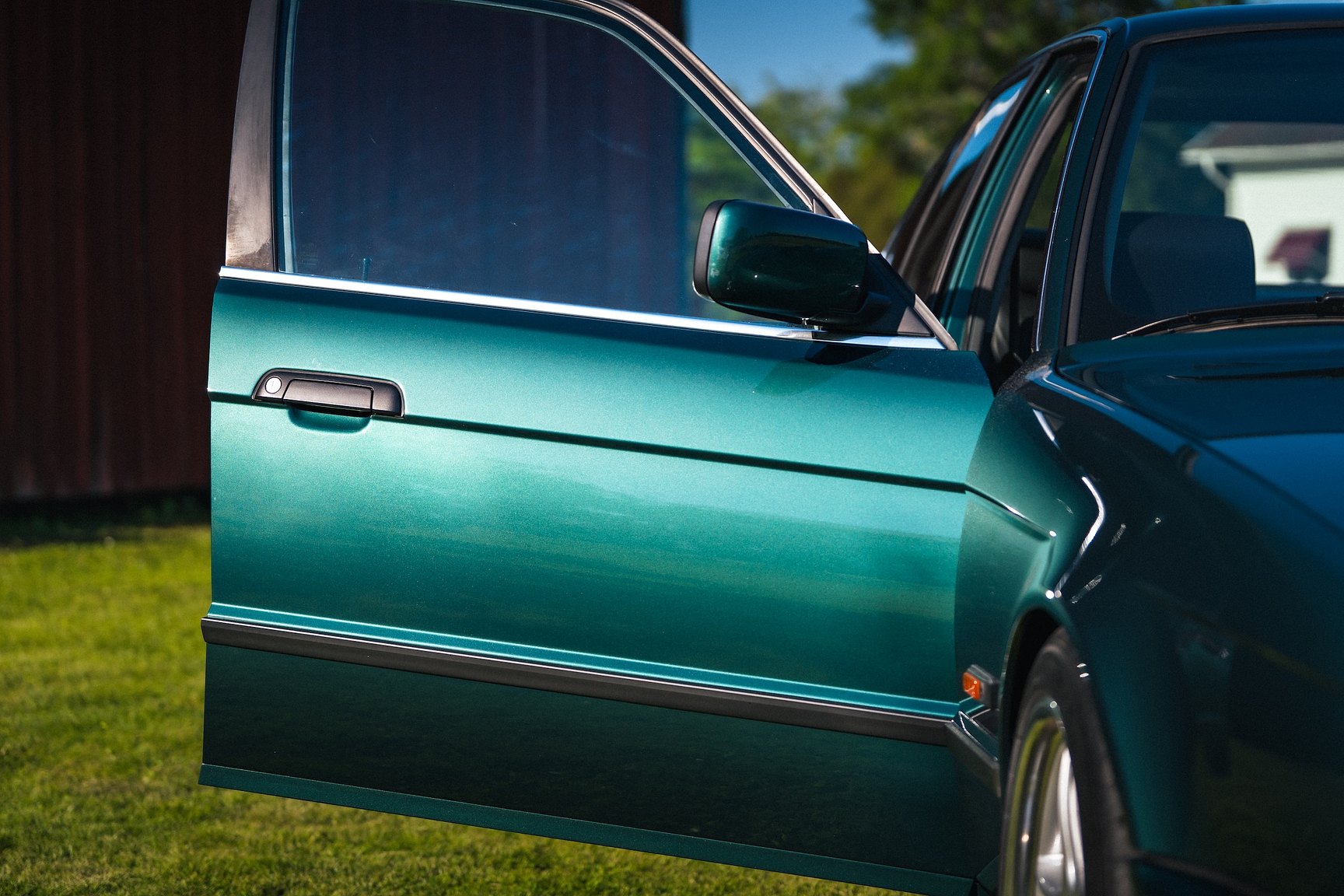 Exterior image of 1993 BMW 525 tds "No Reserve Auction"
