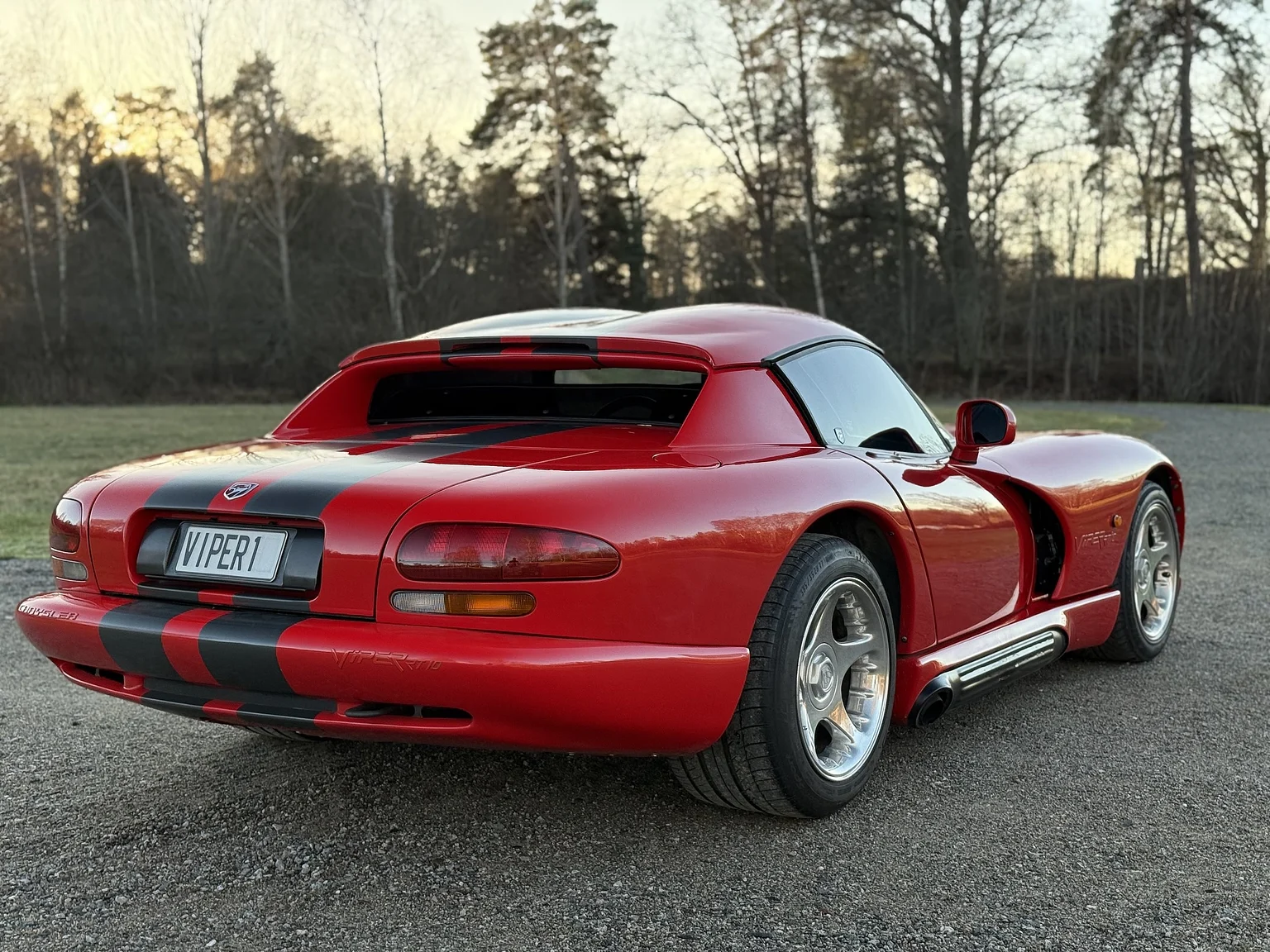 Exteriörbild på 1994 Chrysler Viper (17)