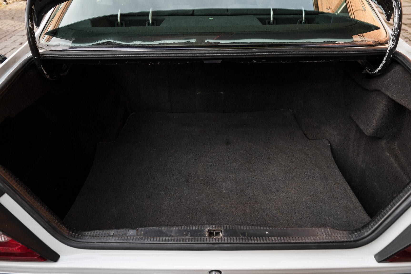 Interiörbild 1992 Mercedes-Benz 300CE-24V 