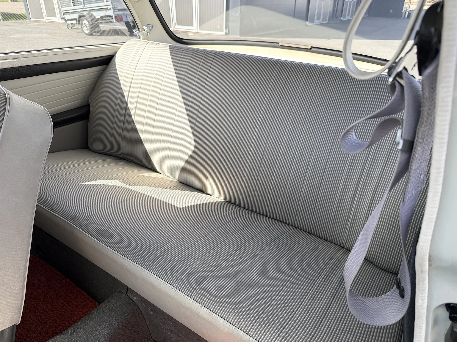 Innenraumfoto von 1965 Volkswagen 1500 Limousine 311 Notchback (44)