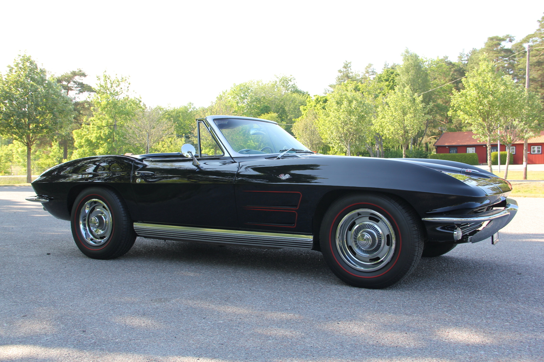 Exteriörbild på 1964 Corvette C2 Stingray Cabriolet (7)