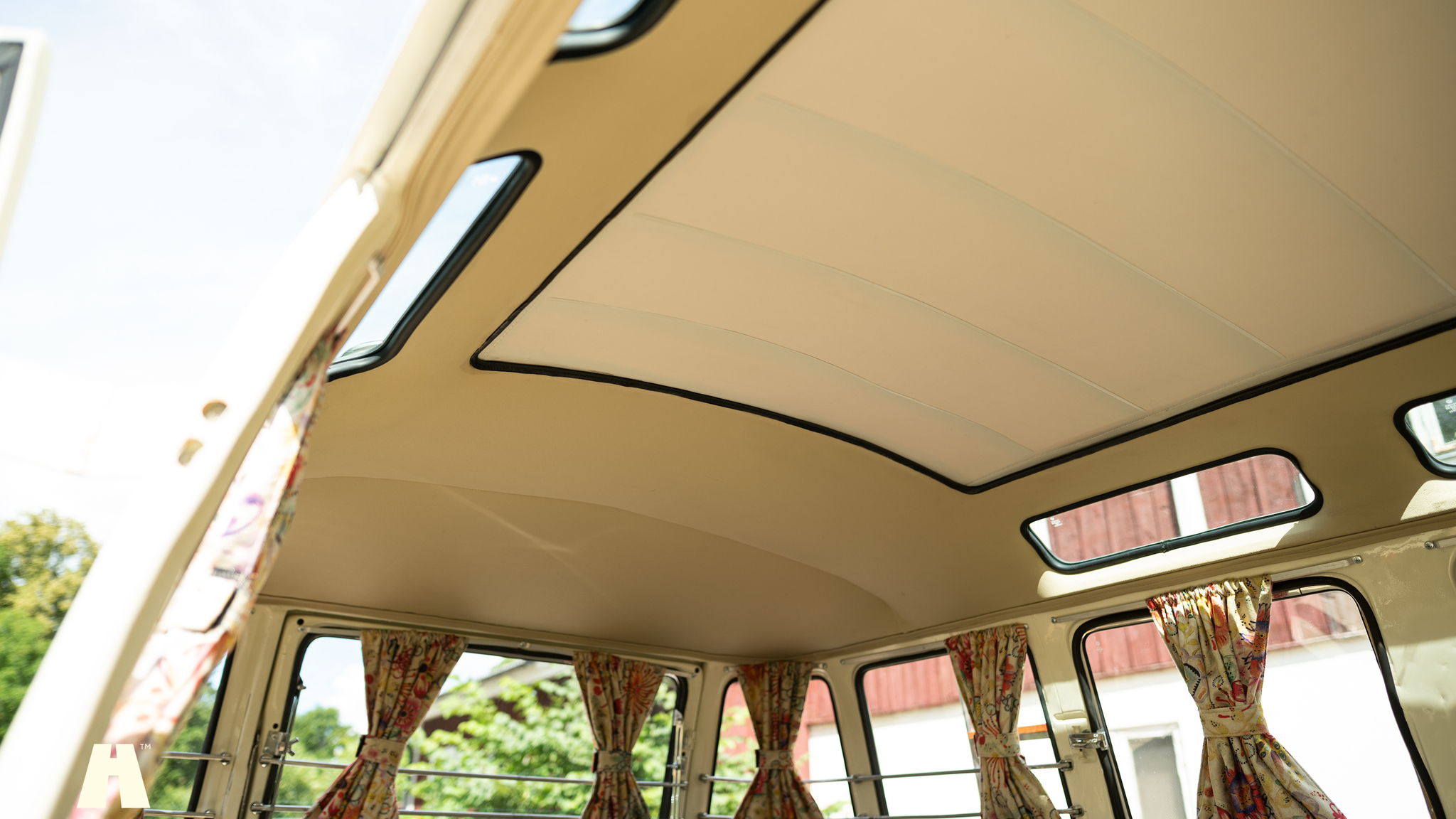 Interiörbild 1974 Volkswagen T1 Split Window  