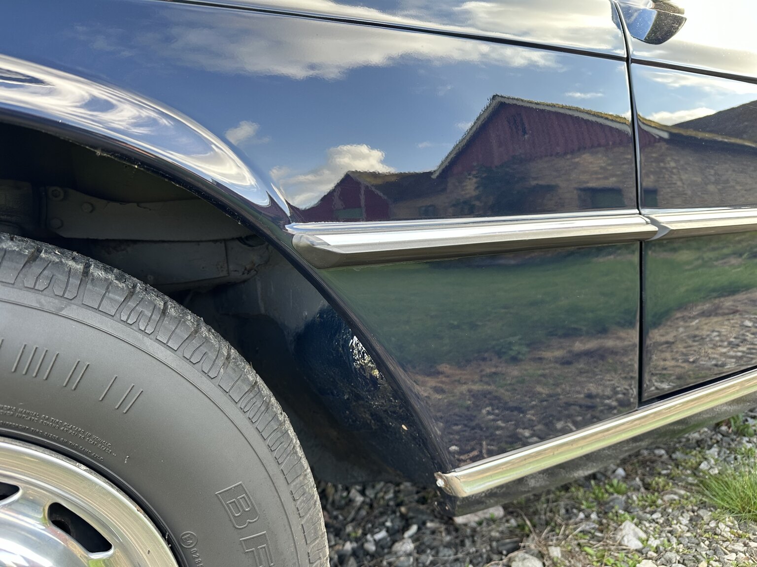 Exteriörbild på 1975 Mercedes-Benz 450 SEL 6.9 Bepansrad 