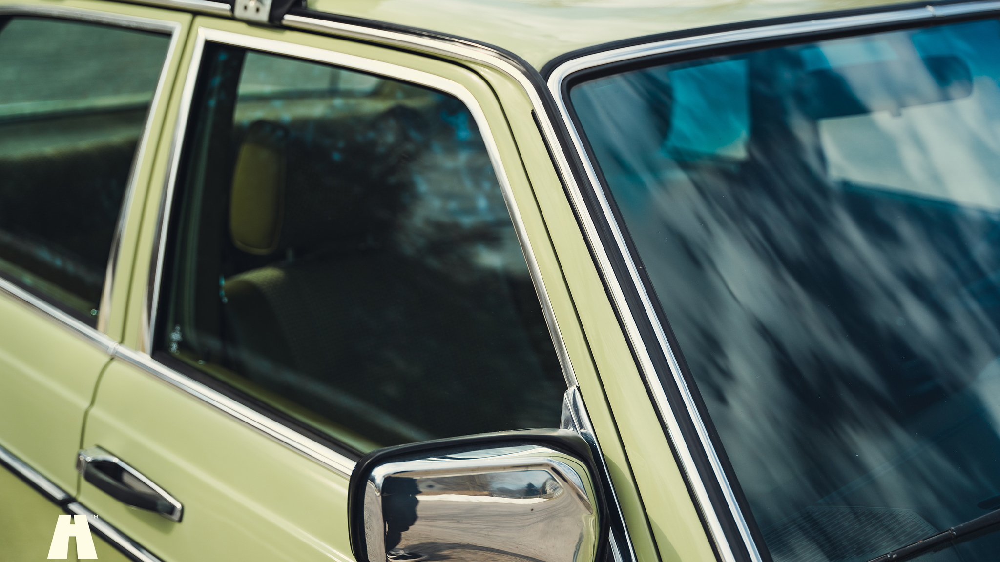 Aussenfoto 1979 Mercedes Benz 230