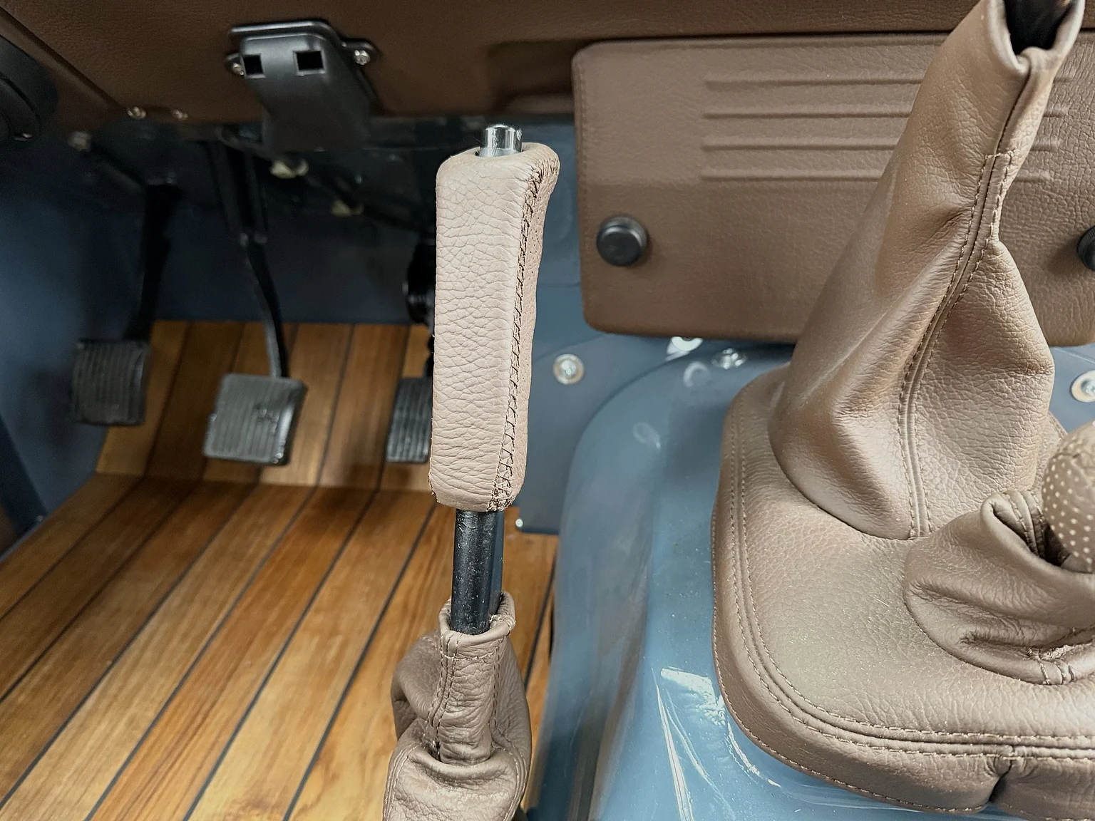 Interiörbild 2000 Land Rover Defender 110 C (21)