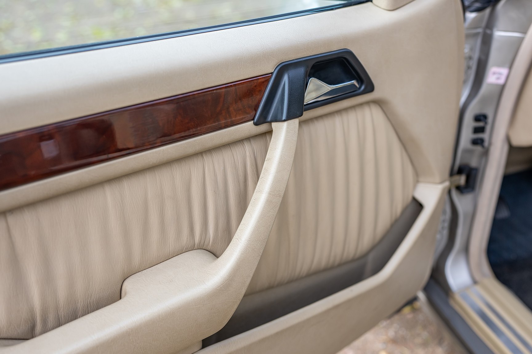 Interiörbild 1992 Mercedes-Benz 300 CE-24