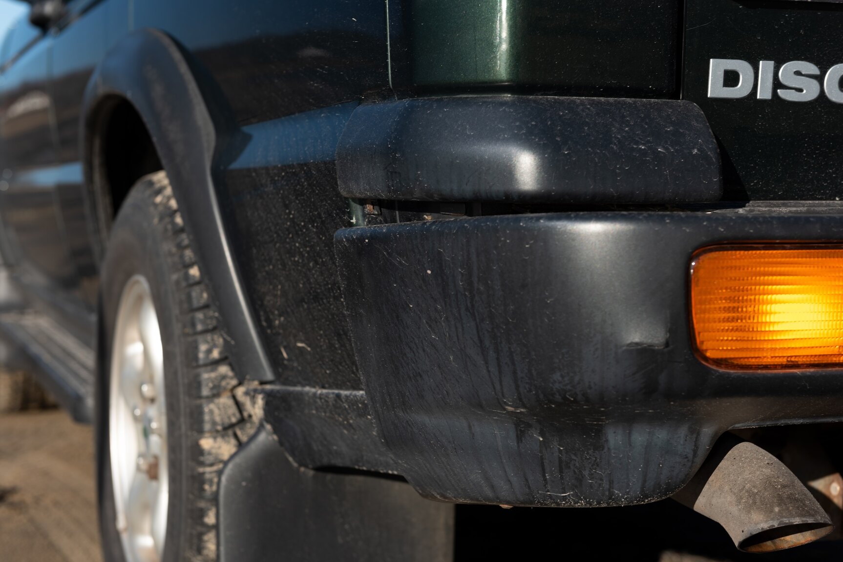 Exterior image of 1999 Land Rover Discovery 4.0 V8