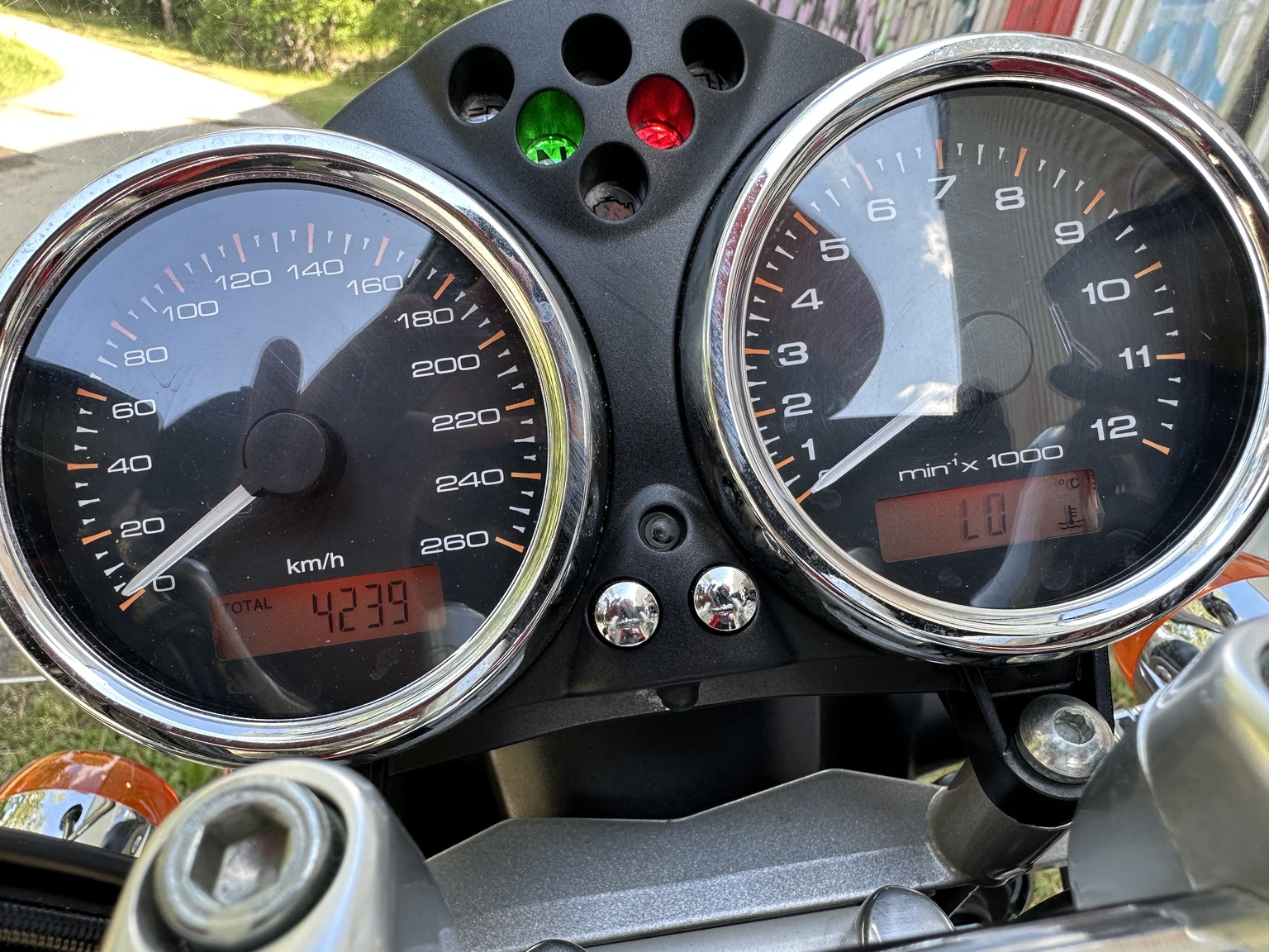 Aussenfoto 2006 Ducati 1000 GT (15)