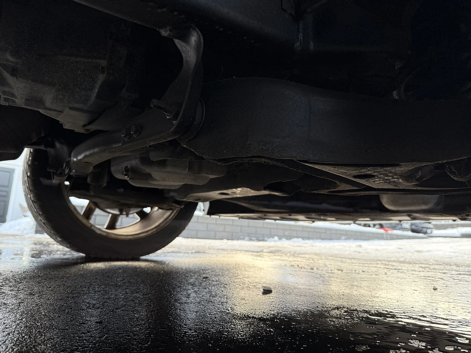 Exterior image of 2005 Dodge RAM SRT-10 Regular Cab Manual  (76)