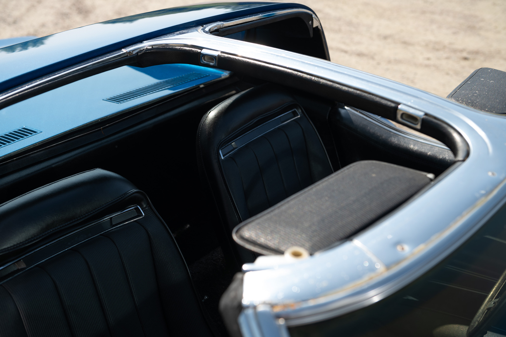 Exteriörbild på 1973 Corvette C3 Stingray (82)