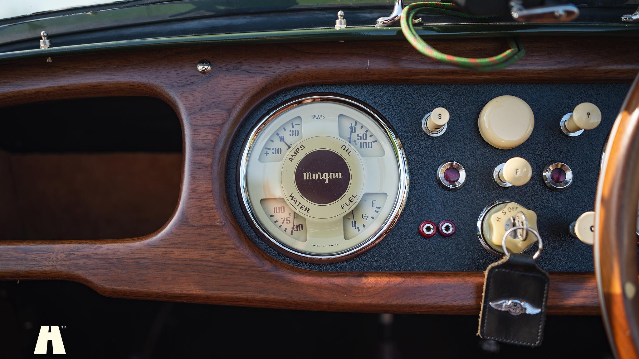 Interiörbild 1951 Morgan Plus 4 (25)