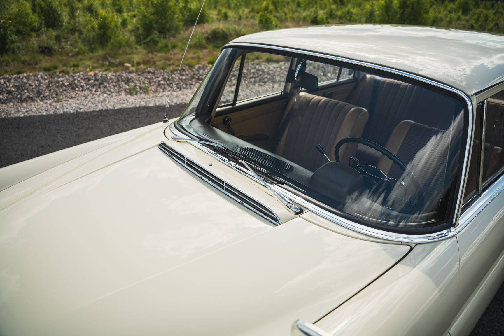 Aussenfoto 1966 Mercedes-Benz 200 D "Heckflosse"