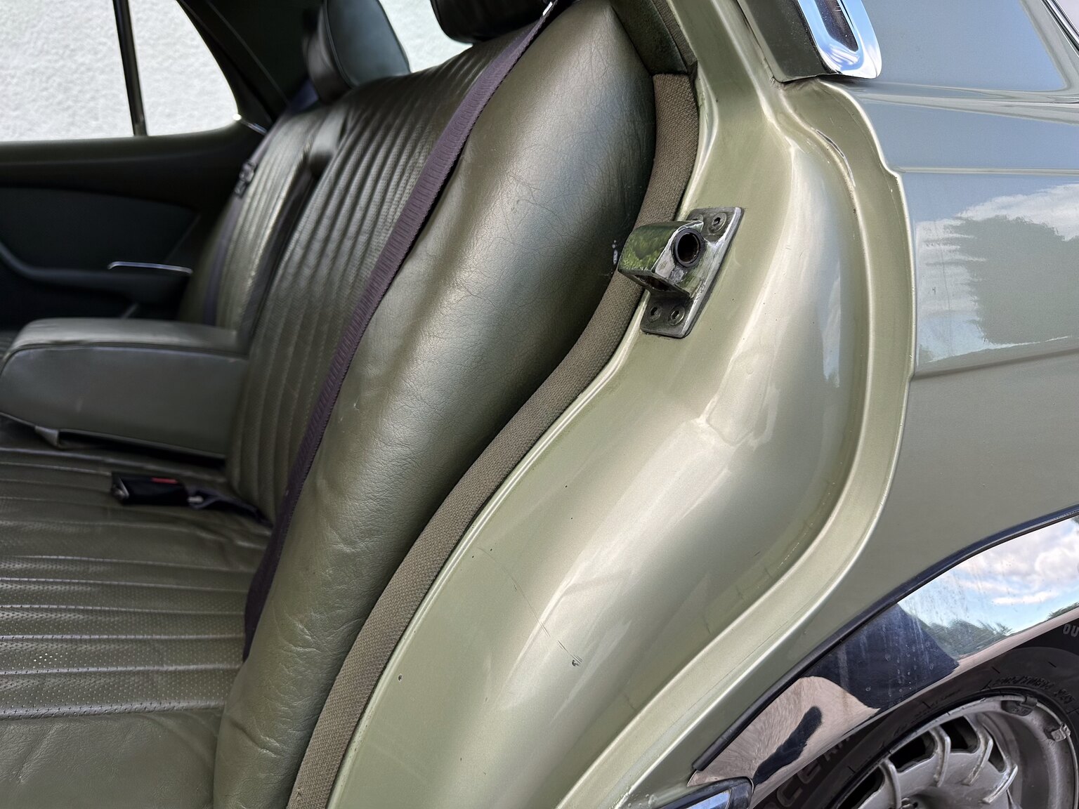 Innenraumfoto von 1975 Mercedes Benz 450 SEL (25)