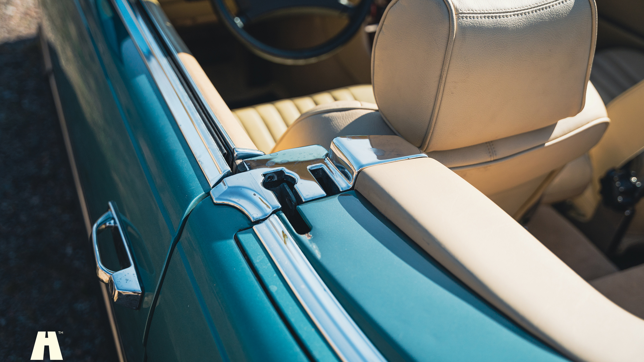 Exteriörbild på 1985 Mercedes-Benz 380 SL