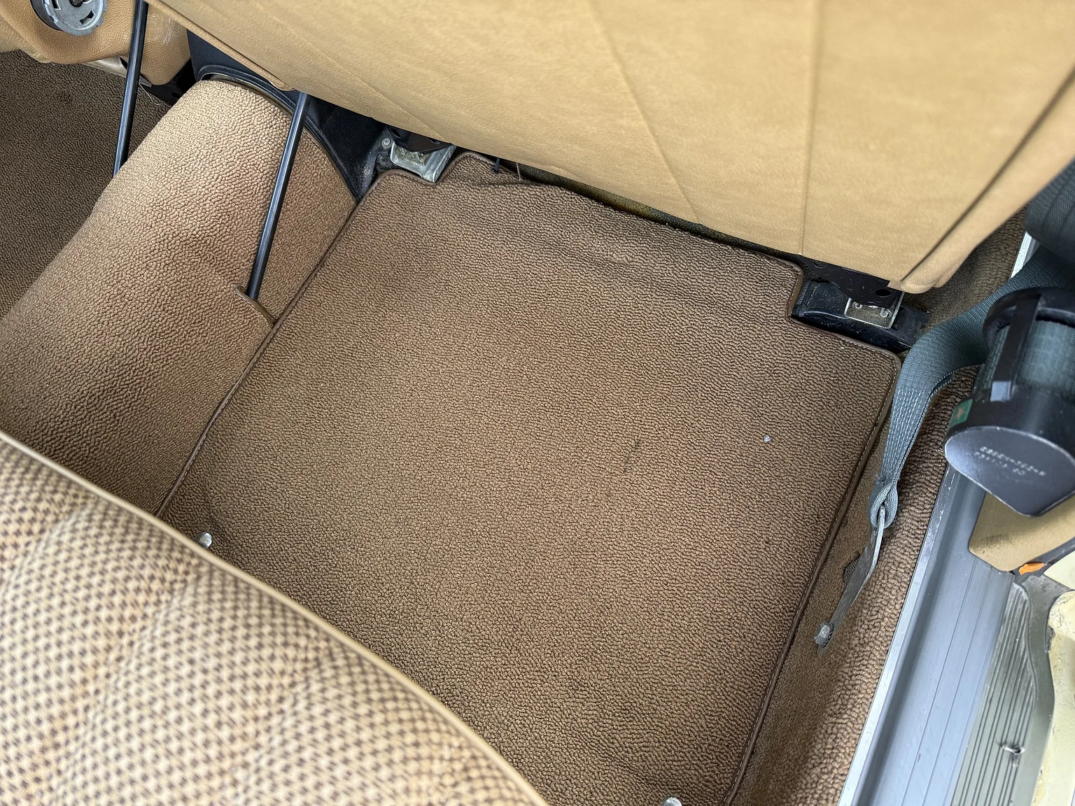 Interiörbild 1974 Mercedes-Benz 230 Automatic (65)