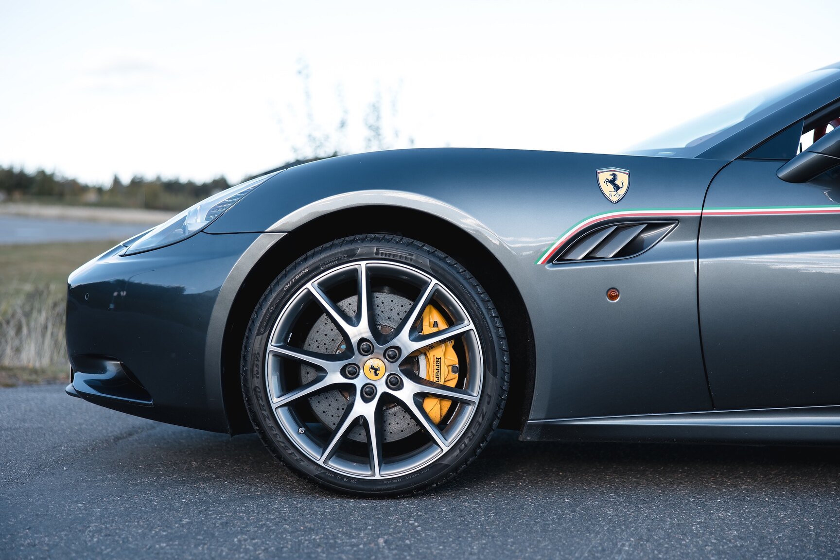 Exterior image of 2011 Ferrari California 