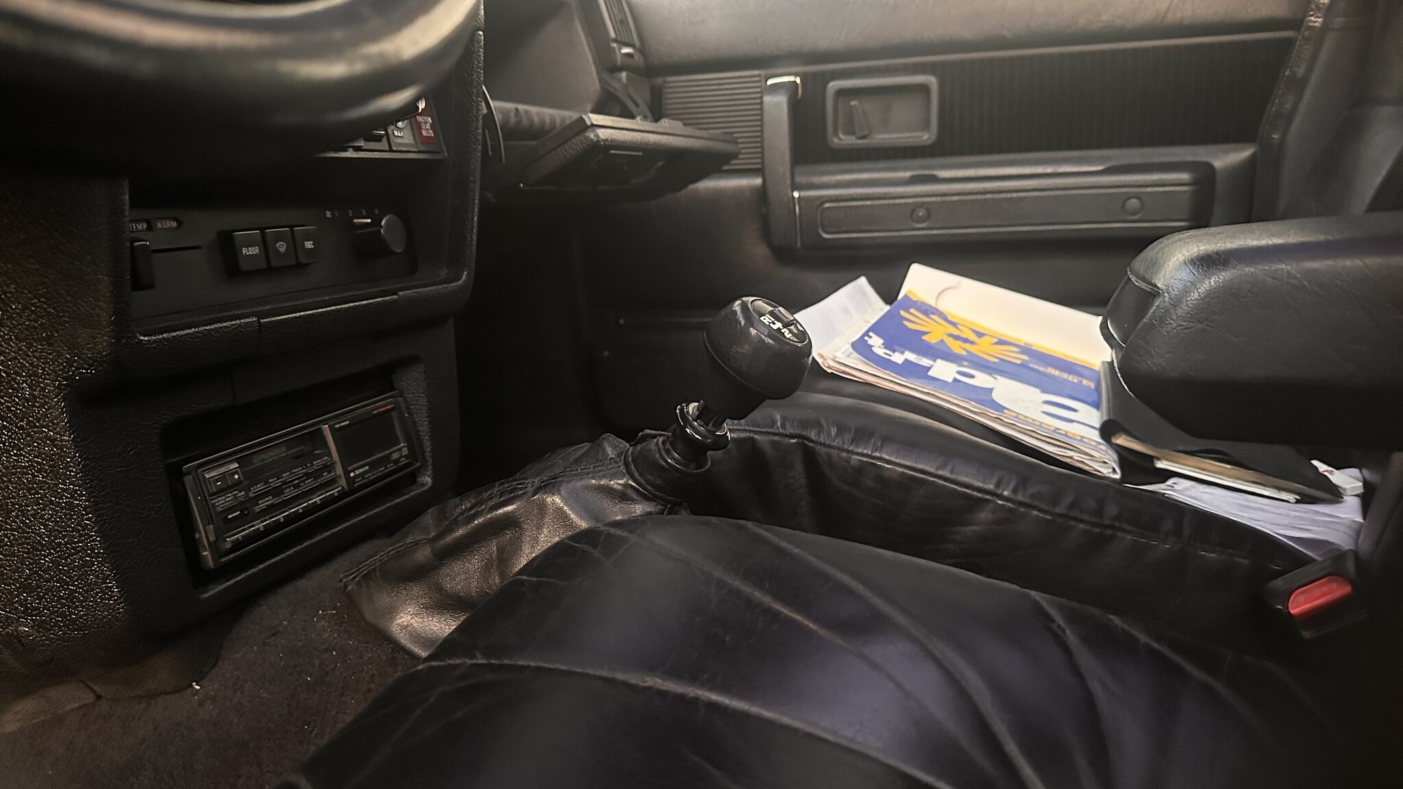 Innenraumfoto von 1981 Volvo 244 GLE D6