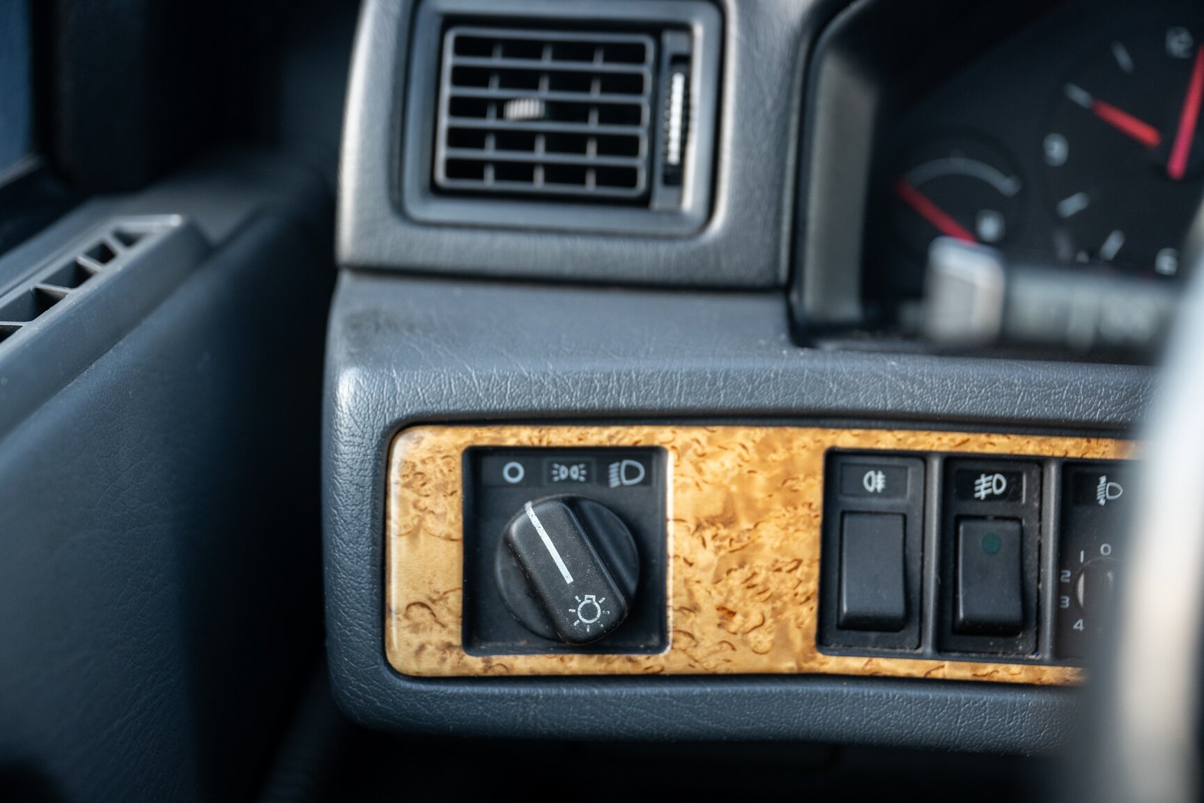 Innenraumfoto von 1998 Volvo 940 Turbo