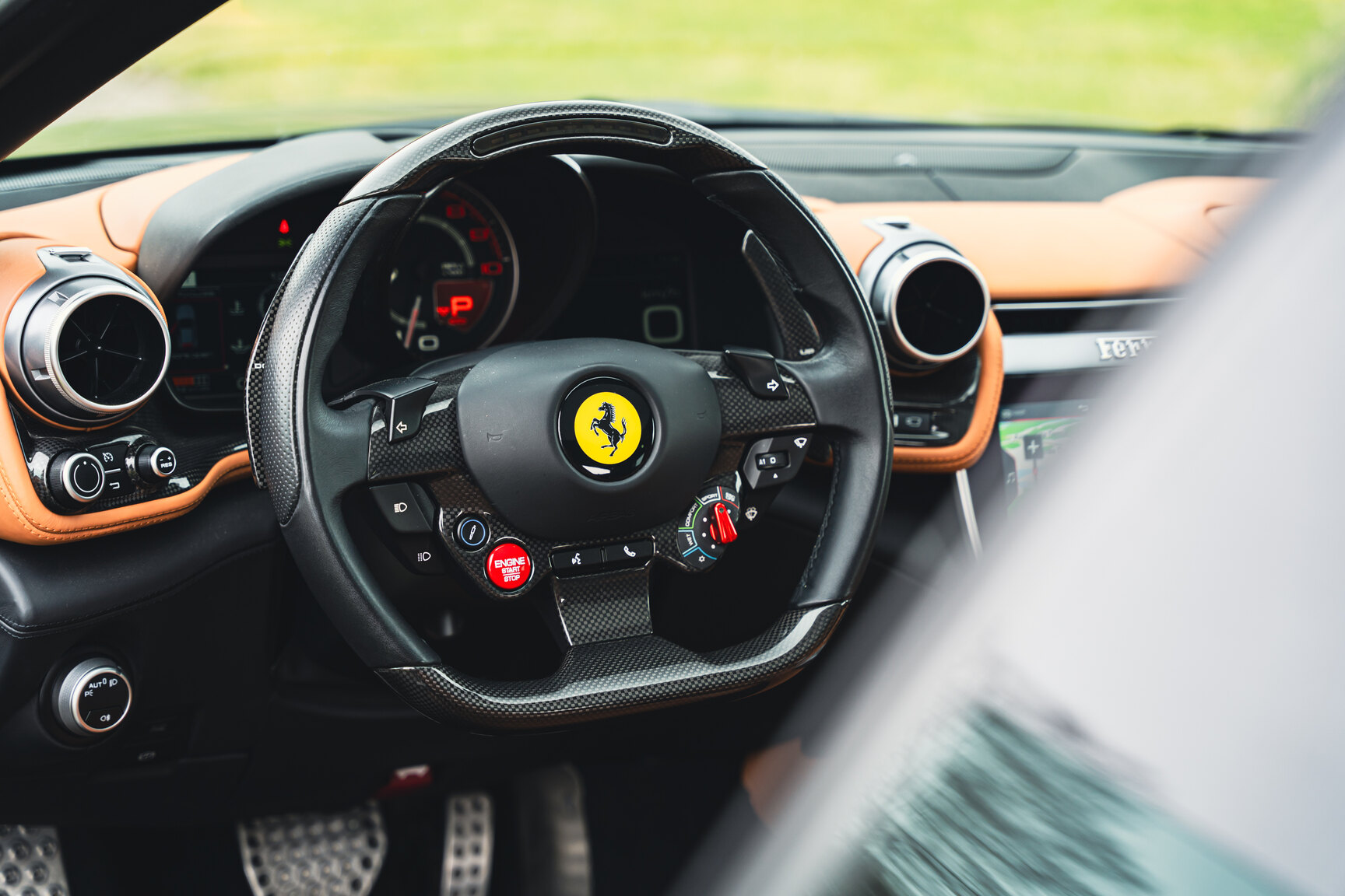Interior image of 2018 Ferrari GTC4 Lusso T (2)