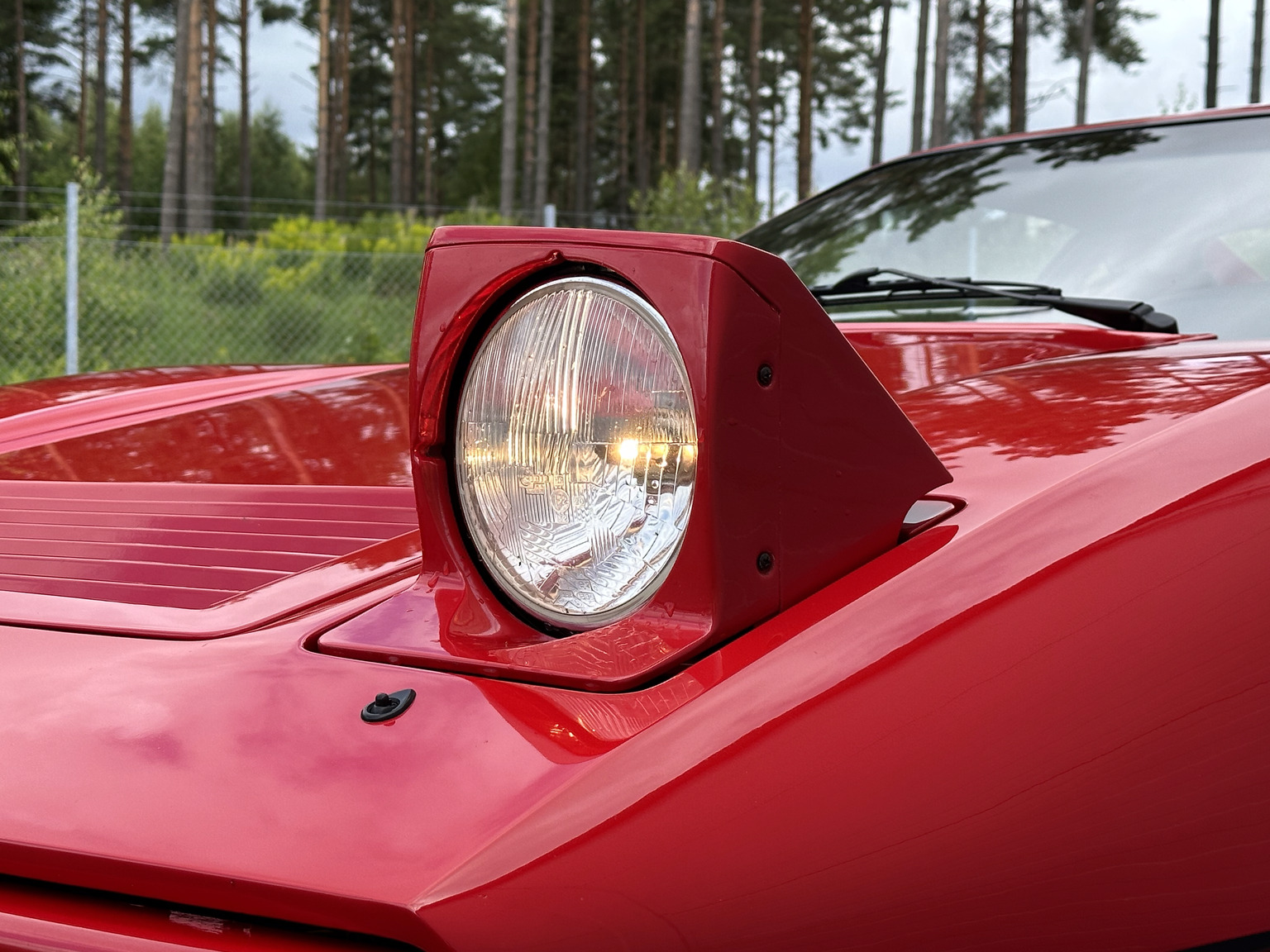 Exteriörbild på 1988 Ferrari 328 GTB