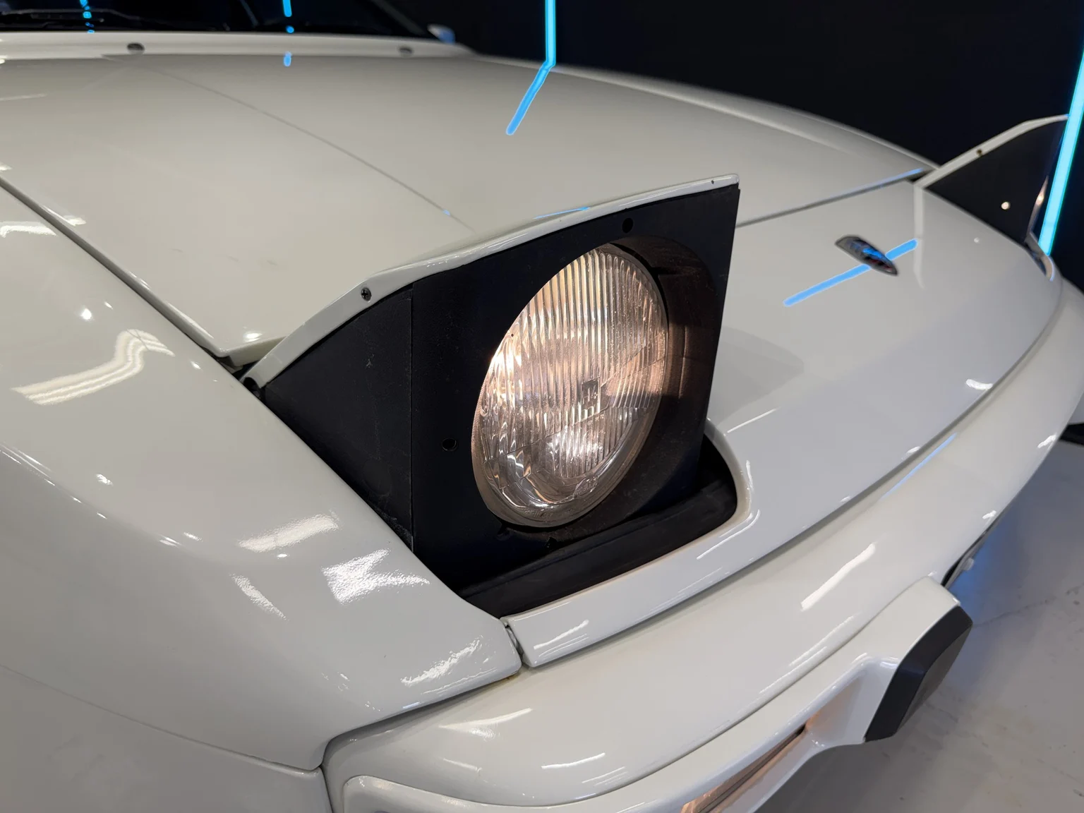 Aussenfoto 1989 Porsche 944 2.7 (31)