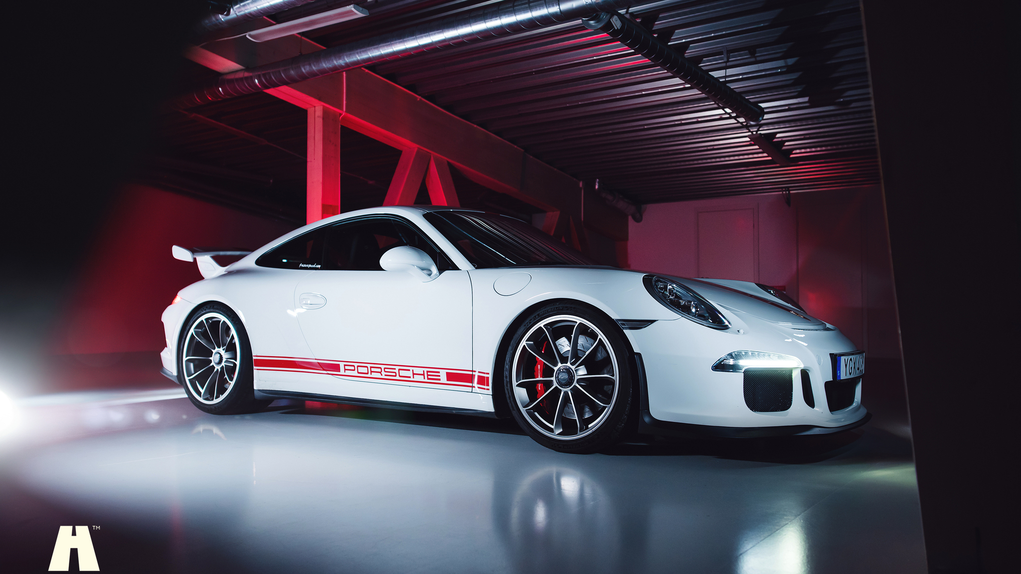 Exteriörbild på 2015 Porsche 991 GT3 2015