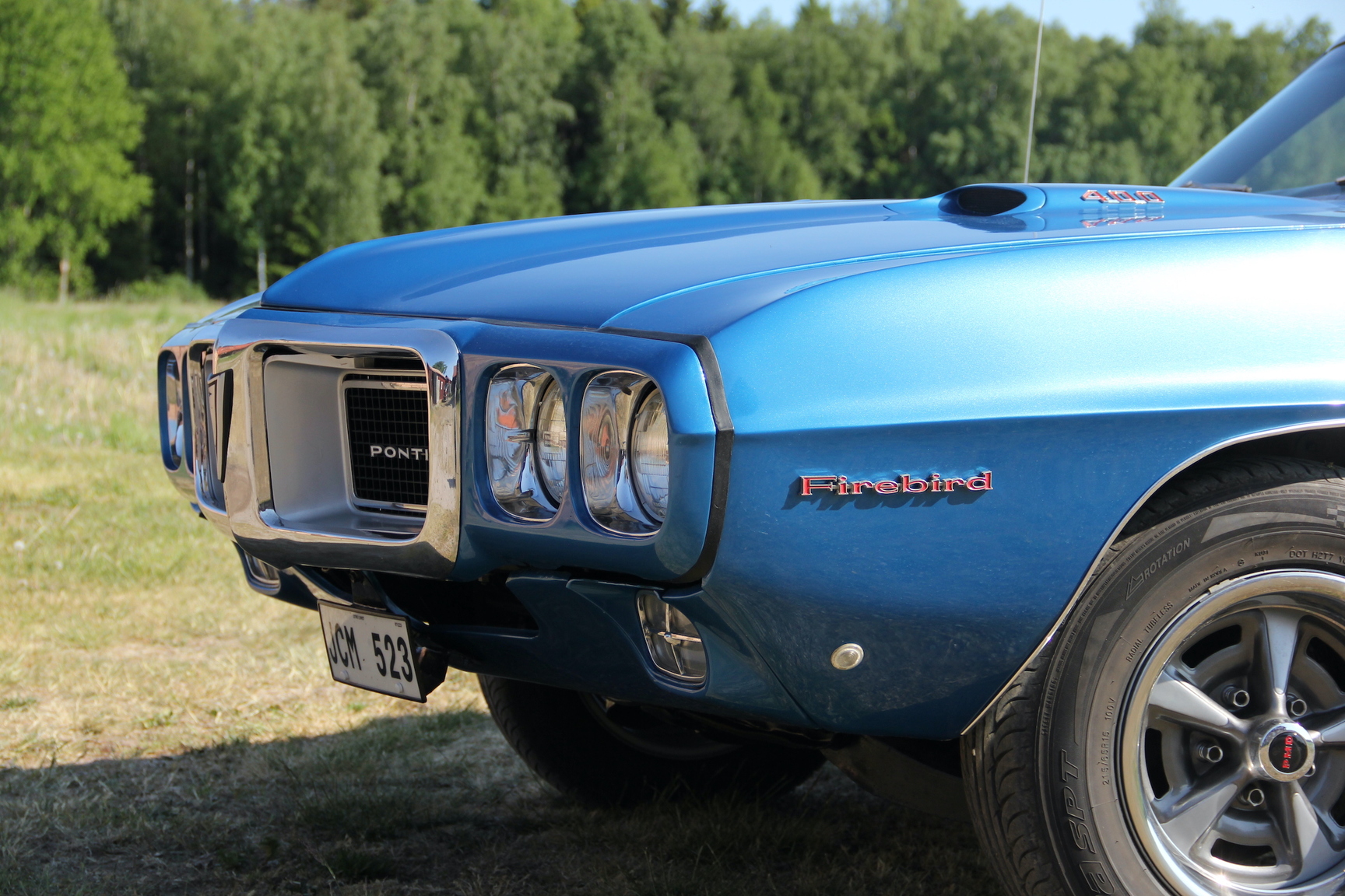 Exteriörbild på 1969 Pontiac Firebird (12)