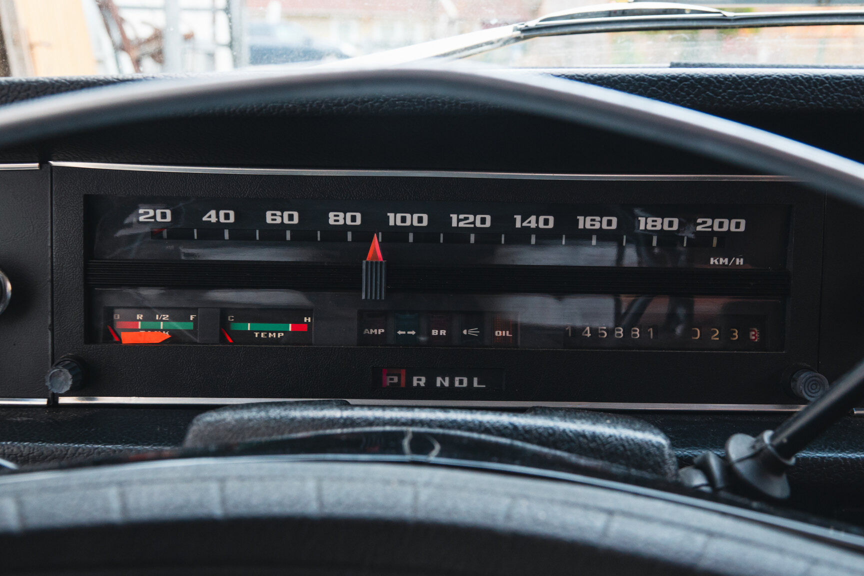 Interiörbild 1971 Volvo 144 2.0 Automat
