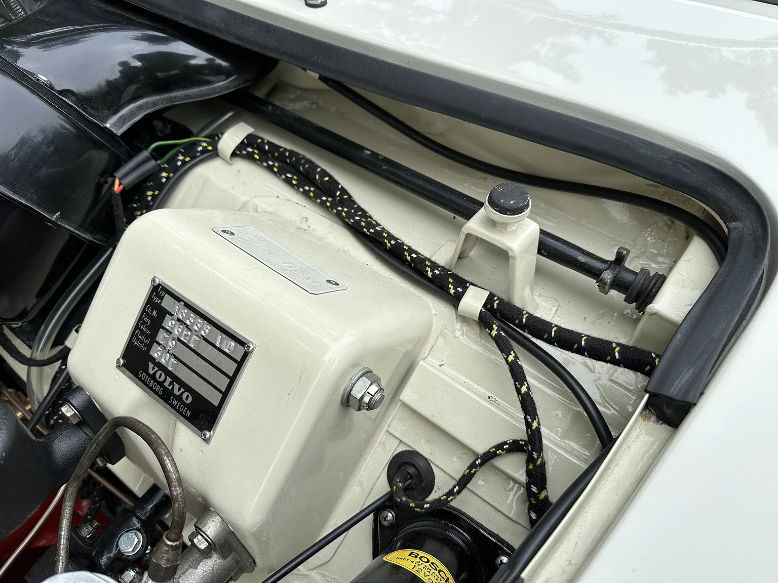 Image of 1964 Volvo P1800S (21) mechanics