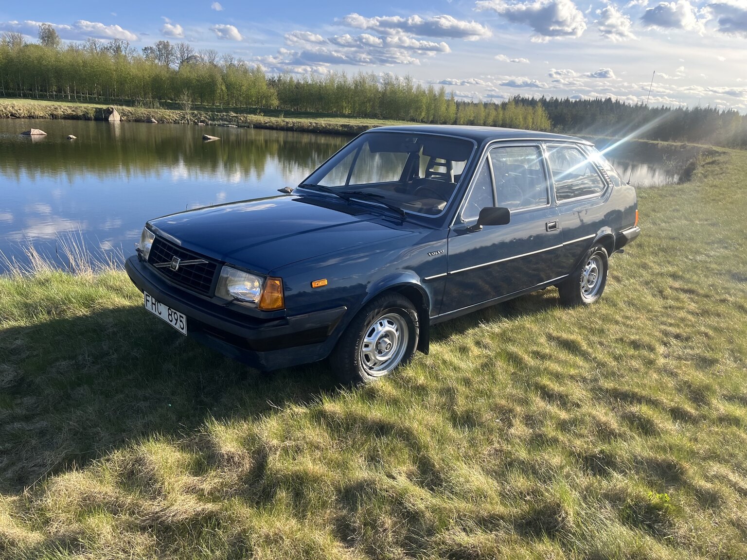 Exterior image of 1983 Volvo 340 (34)