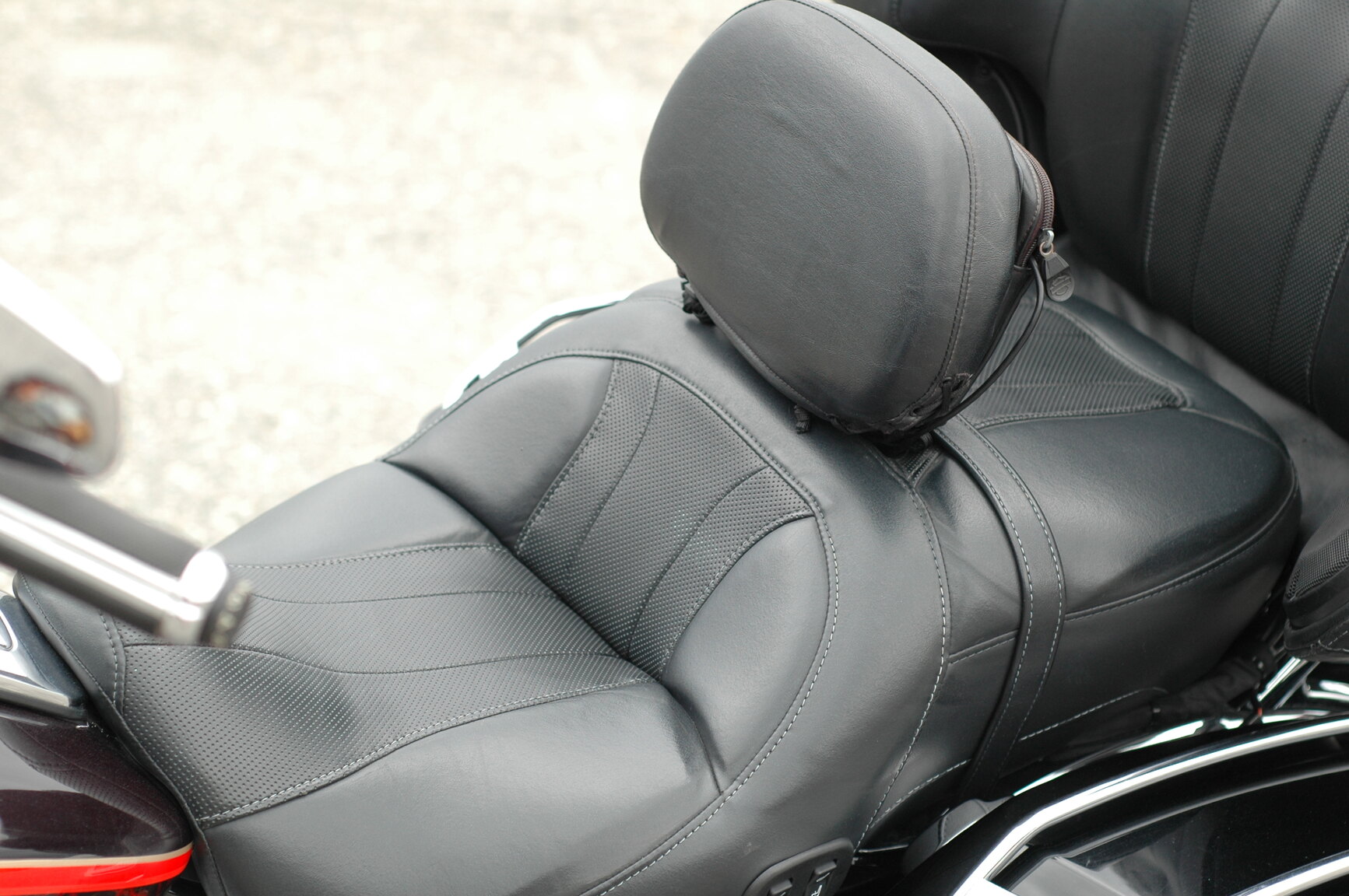 Exterior image of 2016 Harley-Davidson Ultra Limited CVO