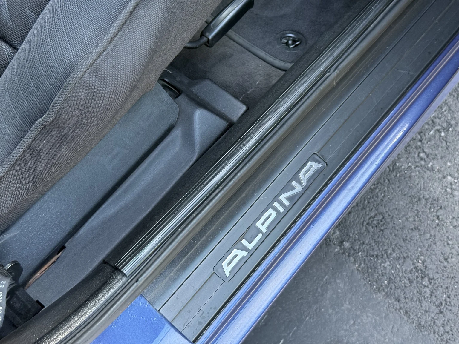 Interior image of 1993 ALPINA B6 2.8 (41)