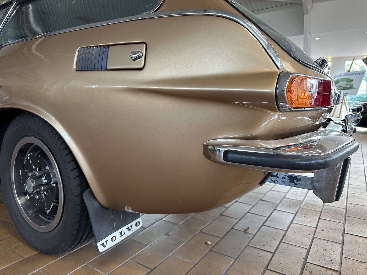 Exterior image of 1973 Volvo 1800 ES (38)