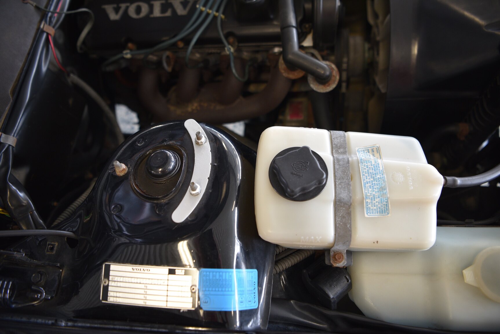 Image of 1986 Volvo 240 DL mechanics