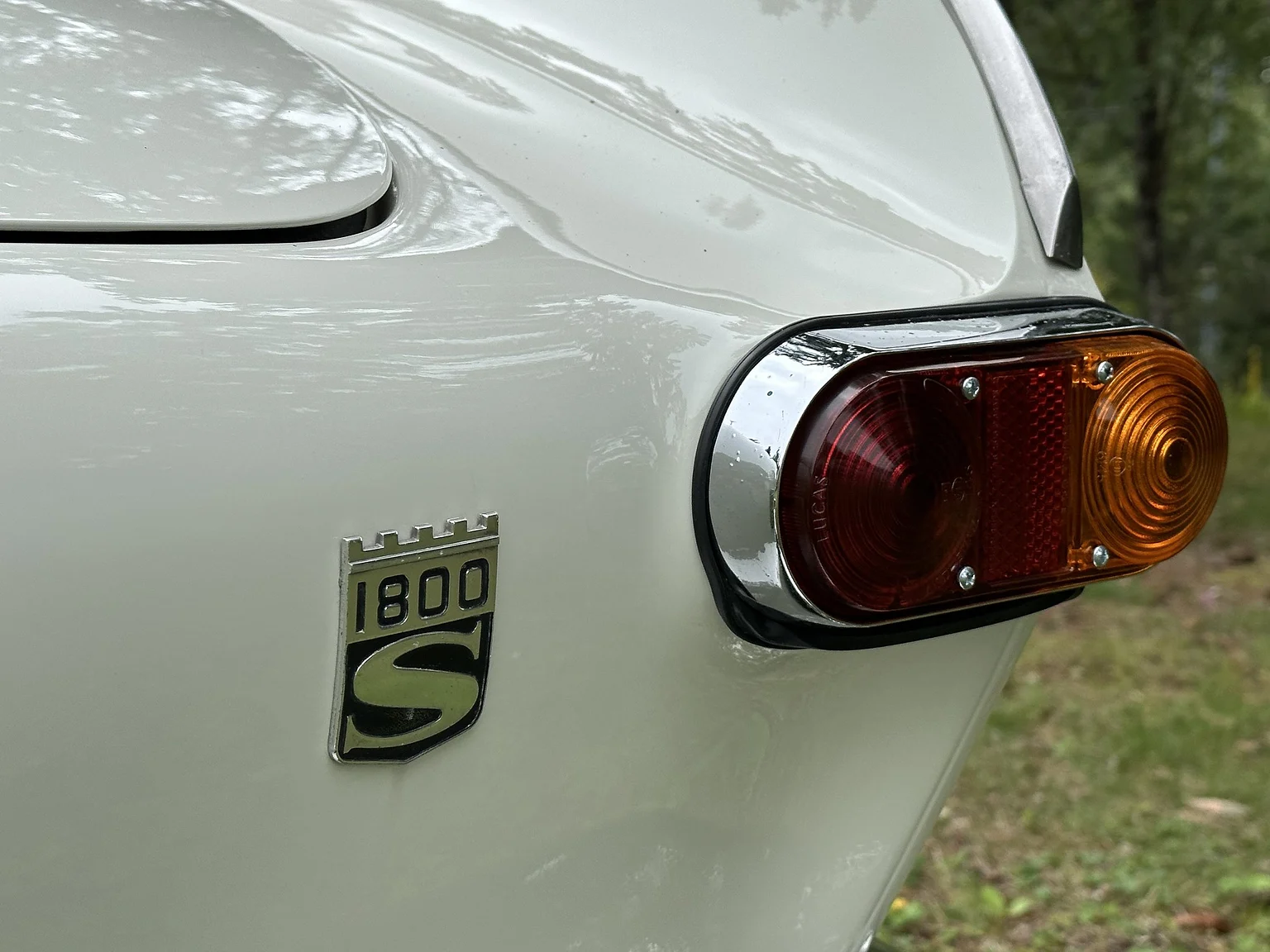 Exterior image of 1964 Volvo P1800S (78)