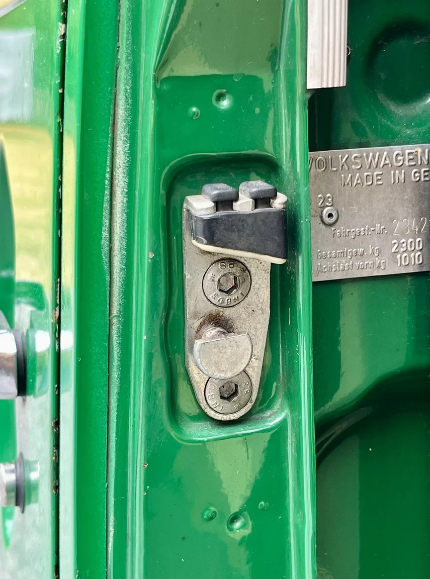 Innenraumfoto von 1974 Volkswagen Transporter T2 (72)