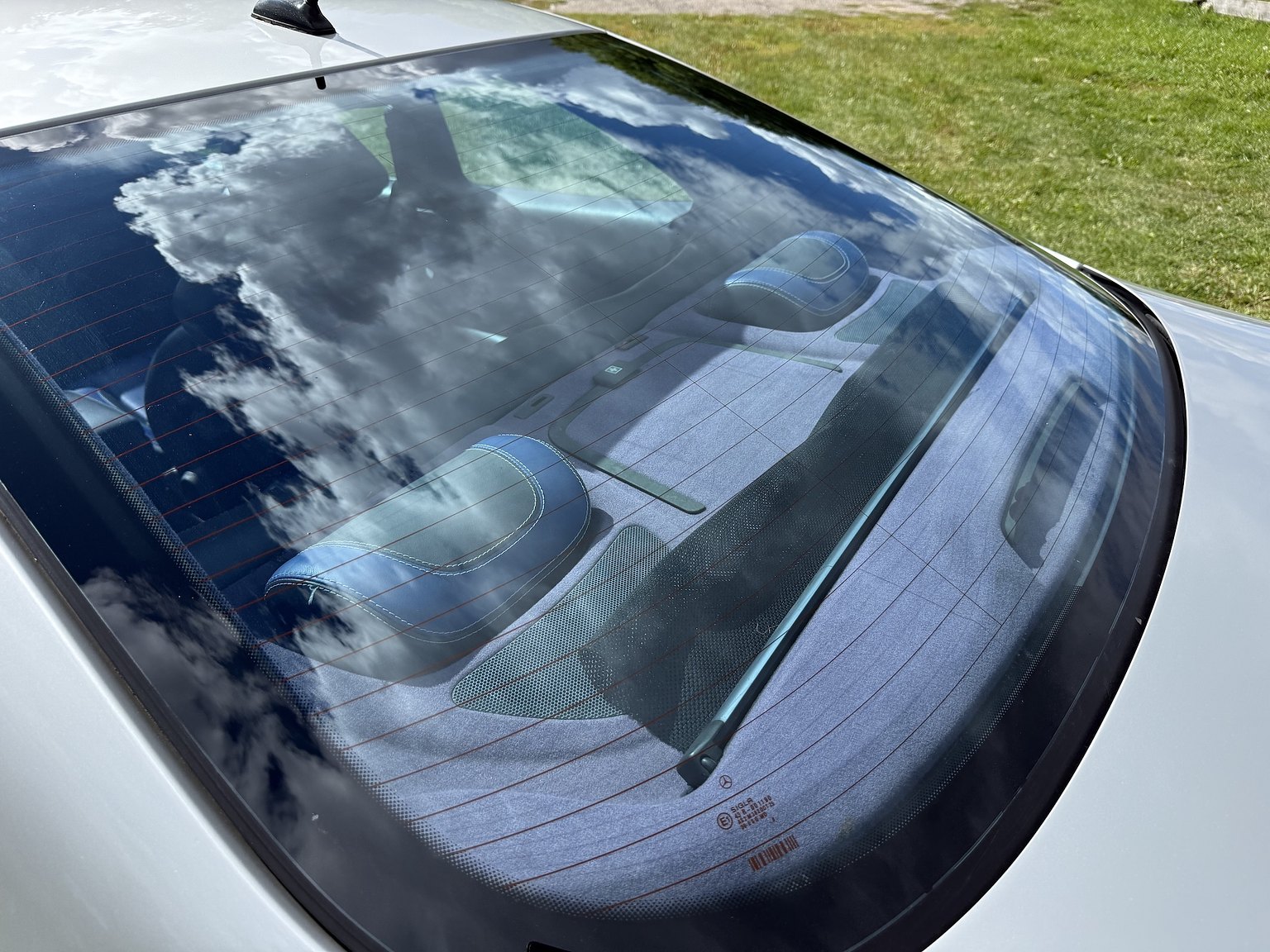 Exterior image of 2000 Mercedes-Benz CLK 55 AMG Coupé