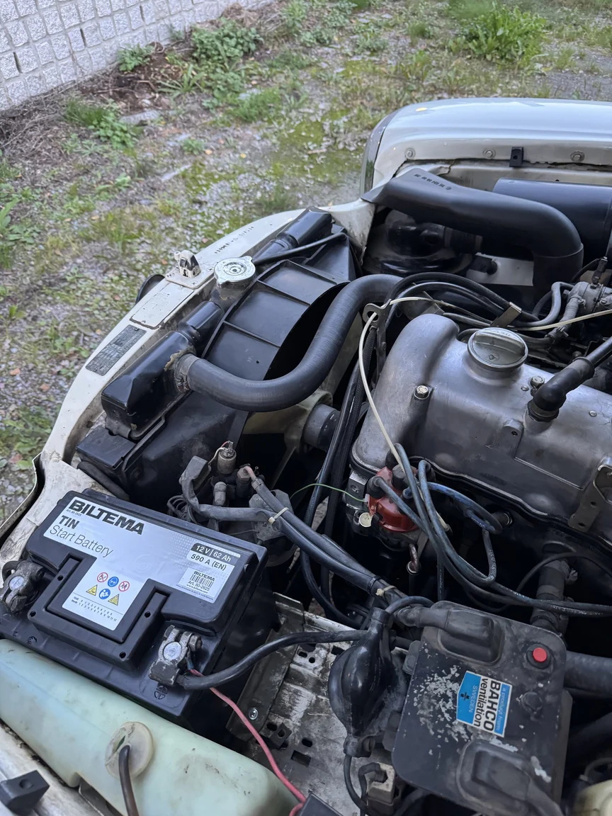 Image of 1972 Mercedes-Benz 200 mechanics (22)
