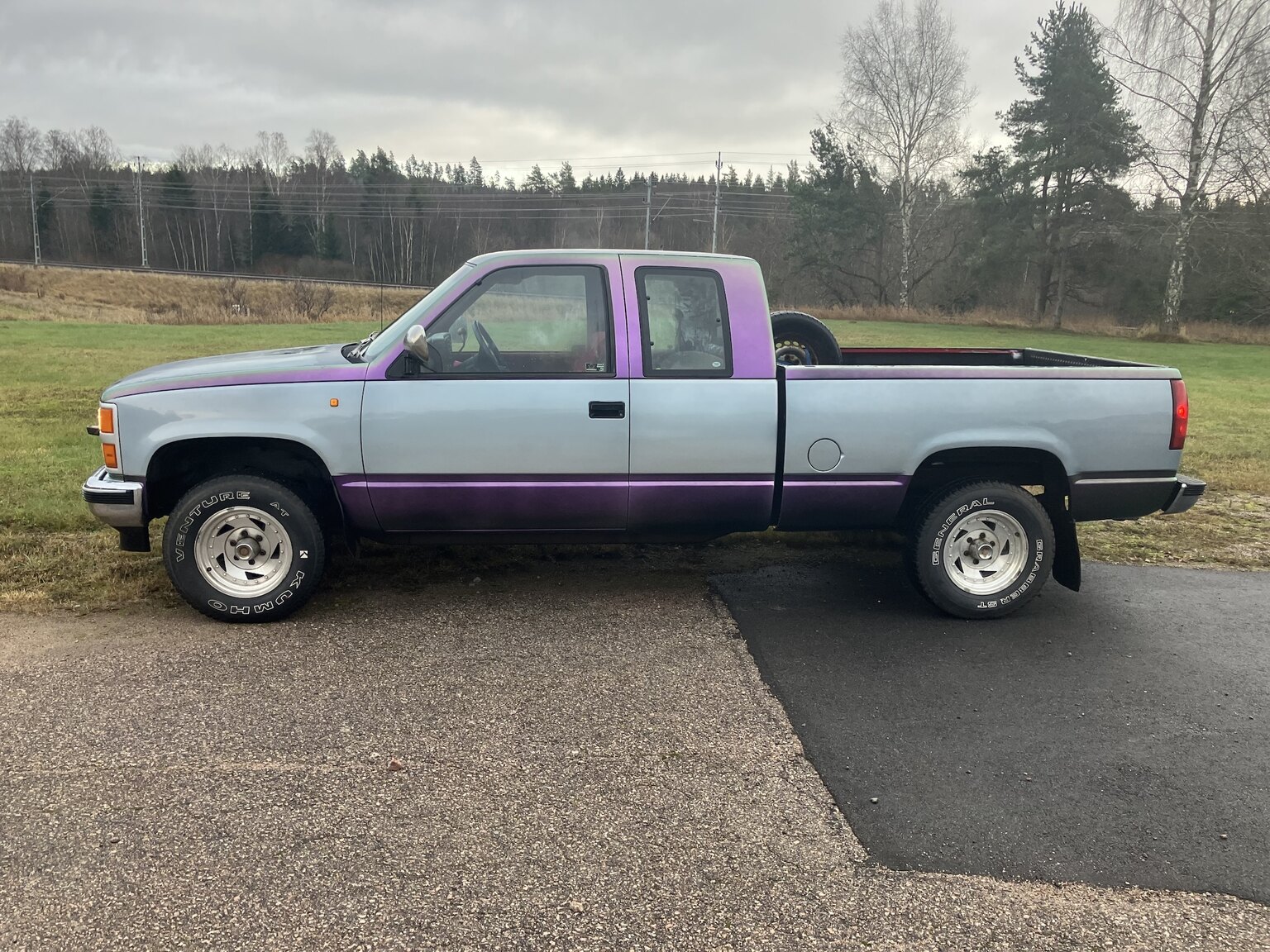 Exterior image of 1991 Chevrolet K2500 Extended Cab 5.7 V8 4WD Pickup
