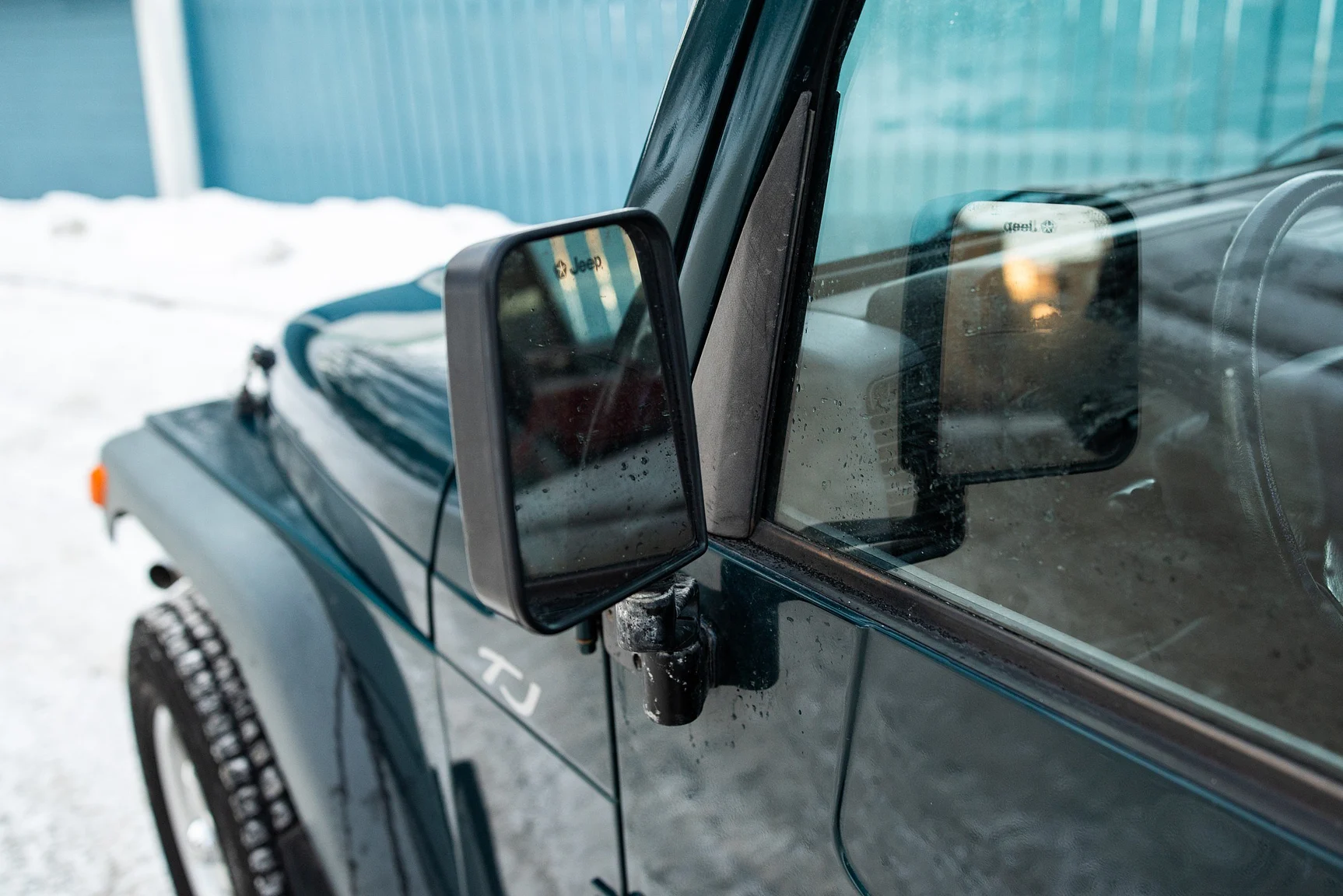 Exteriörbild på 1997 JEEP Wrangler Hardtop 2.5 AWD (30)