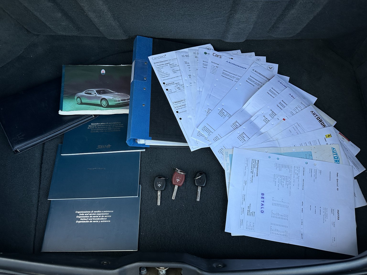 Documentation for 2000 Maserati 3200 GT