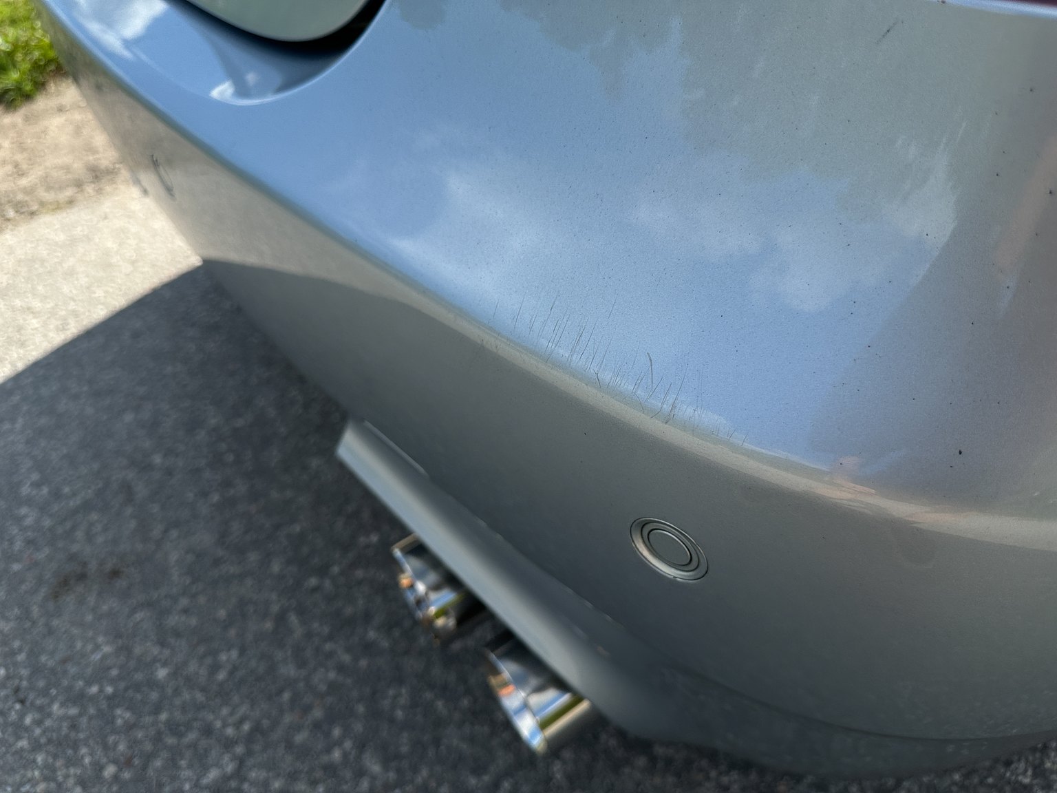 Exterior image of 2006 BMW E60 M5