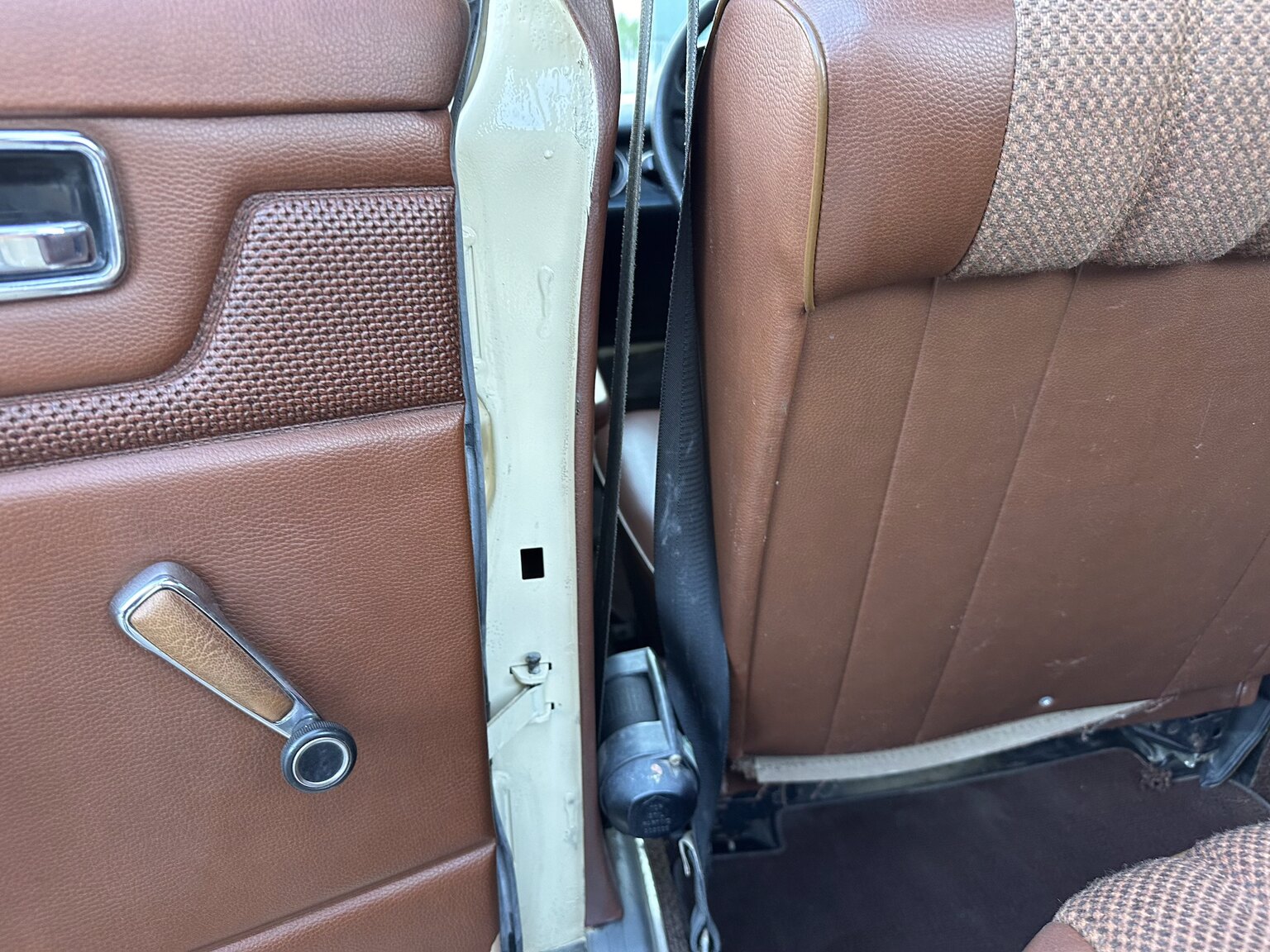 Innenraumfoto von 1974 Mercedes Benz 230.6