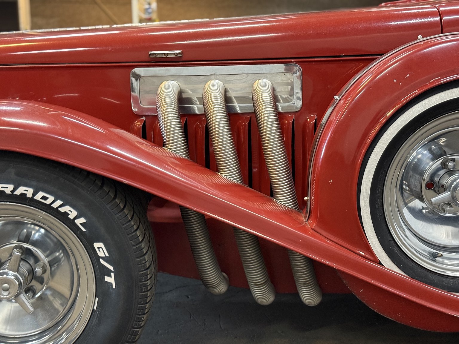 Exteriörbild på 1965 Duesenberg Roadster/StreetRod Replika 